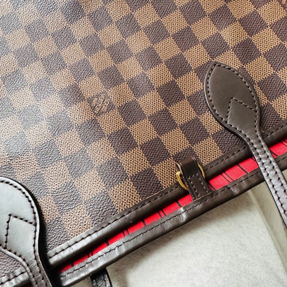 Authentic Louis Vuitton Damier Ebene Neverfull MM - Picture 7 of 12